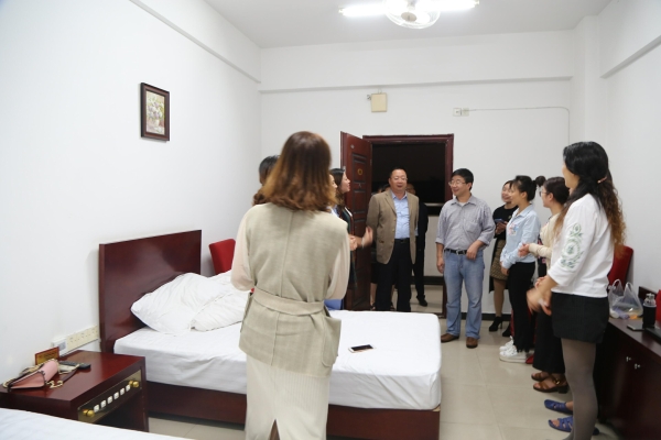 1538019043763044137.jpg I90RMR})IISAN[M~W)N~01E.jpg